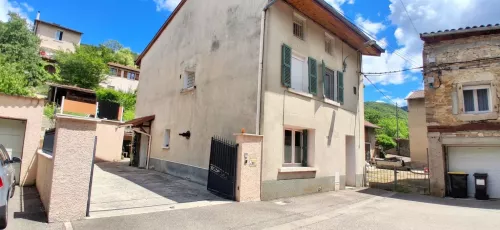 Maison 8 pièces 50 m² · à Amberieu en Bugey · 50 m² · 259 000 €