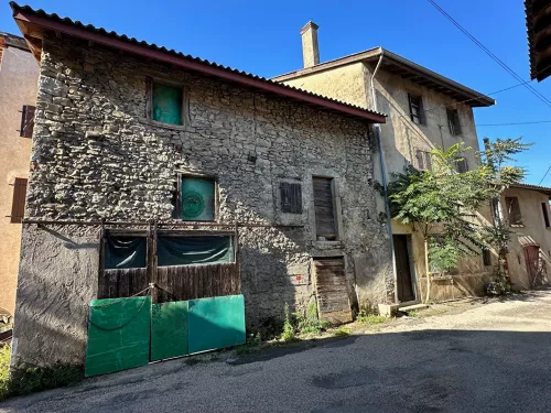 Maison 3 pièces 45 m² · à Bettant · 45 m² · 68 000 €