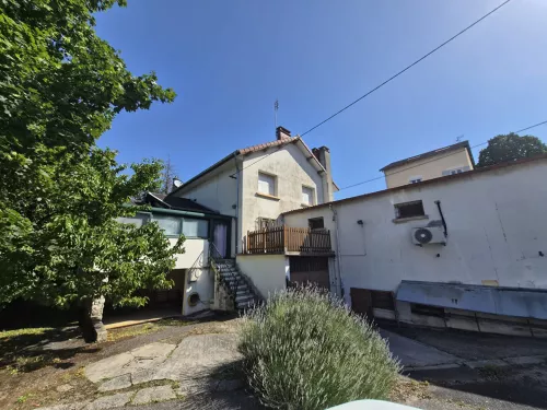 Maison 12 pièces 100 m² · à Amberieu en Bugey · 100 m² · 310 000 €